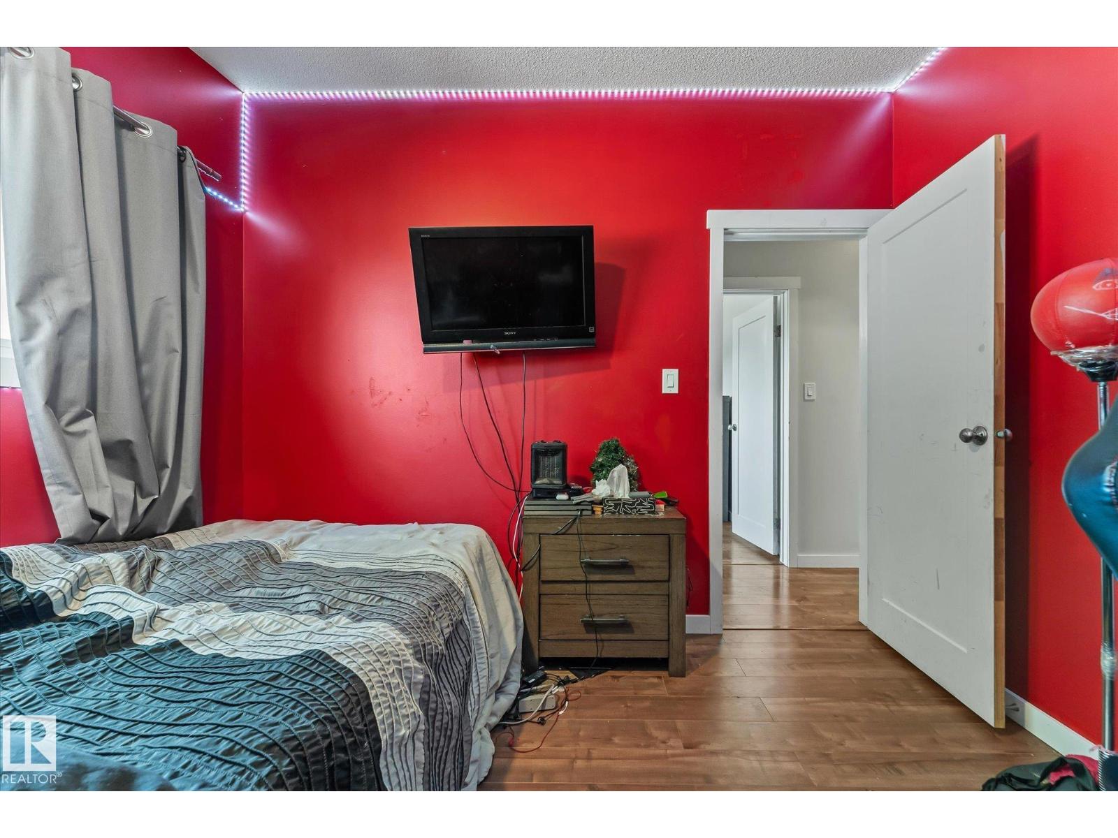 7308 149 AV NW - 19