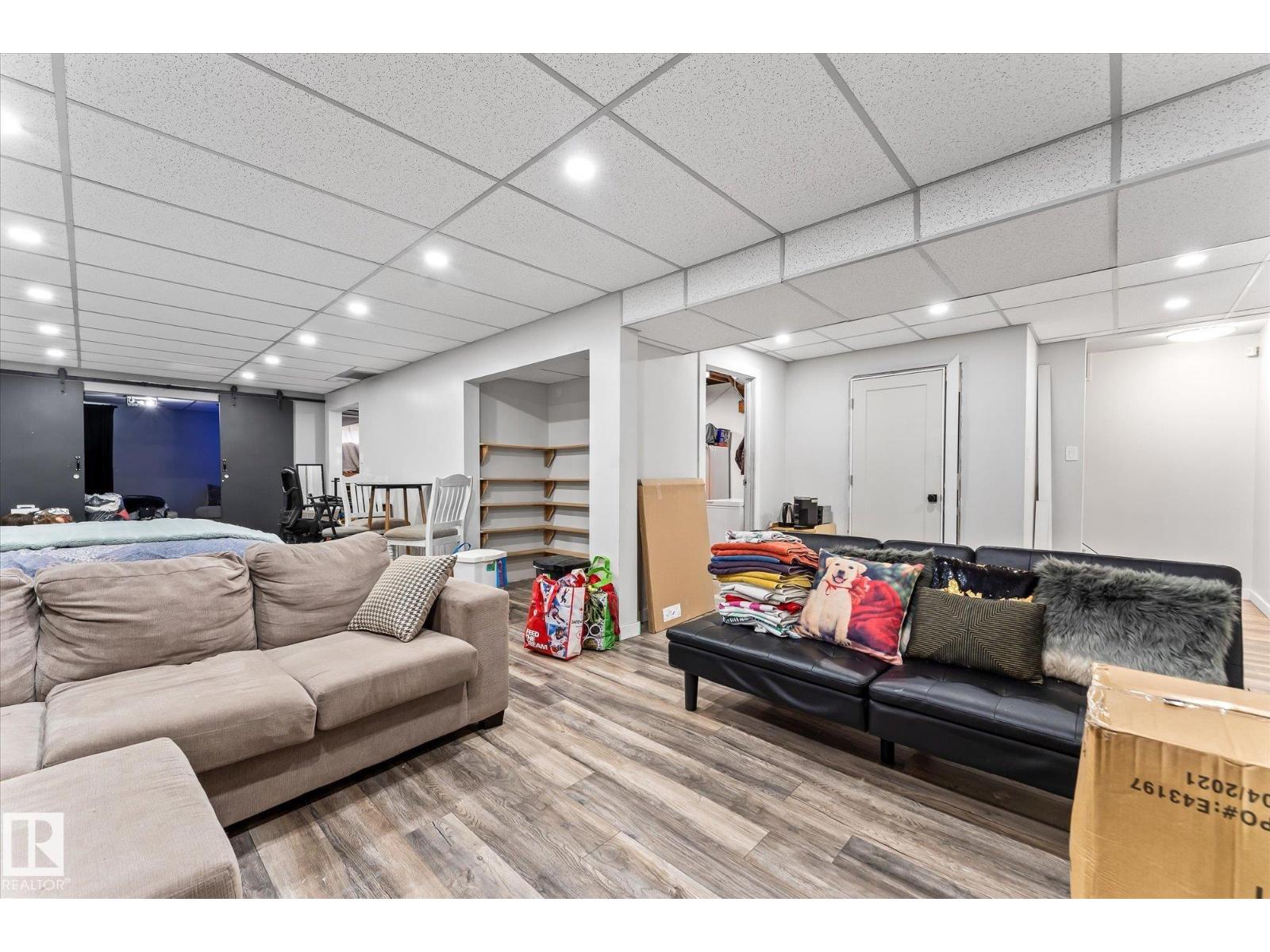 7308 149 AV NW - 26