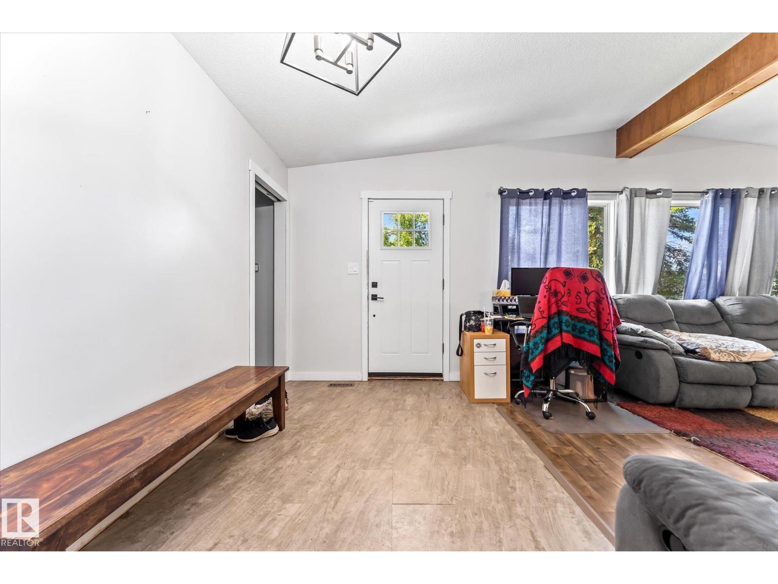 7308 149 AV NW - 3