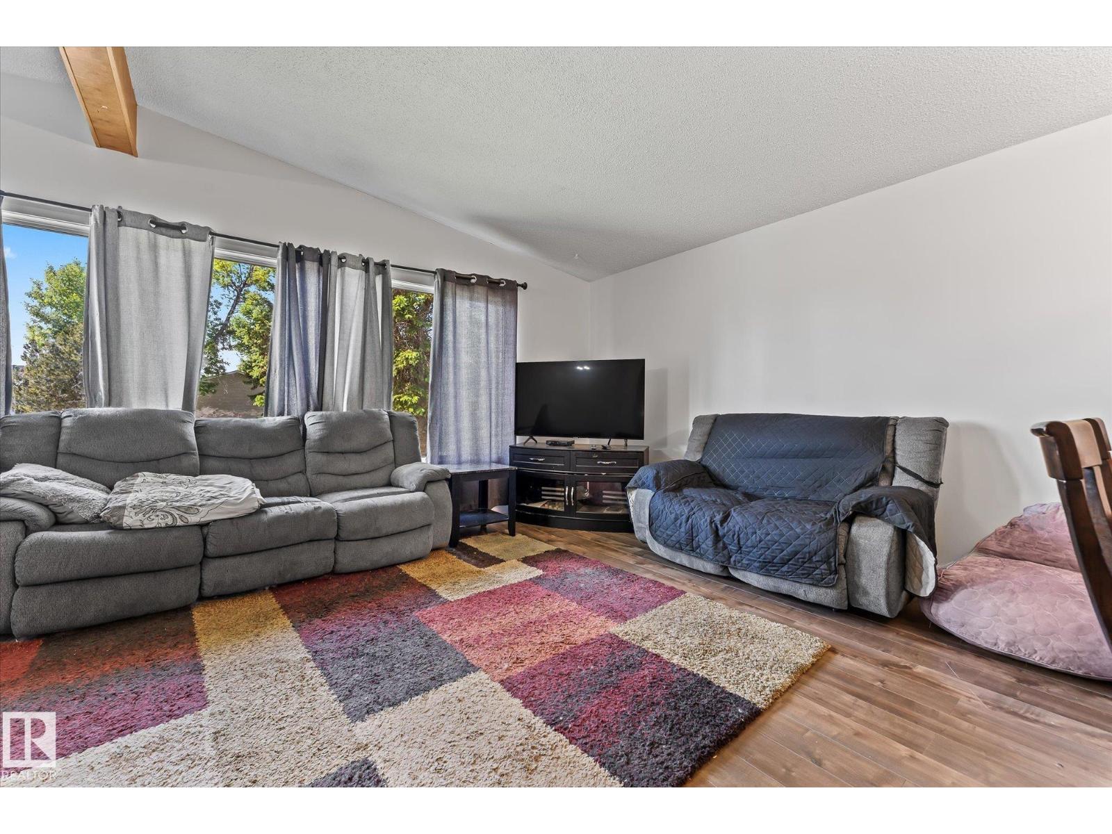 7308 149 AV NW - 5