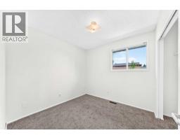 8524 Berwick Road Nw, Calgary, AB T3K1E5 Photo 15