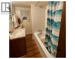2004 4900 Lennox Lane, Burnaby, BC V5H0G9 Photo 16