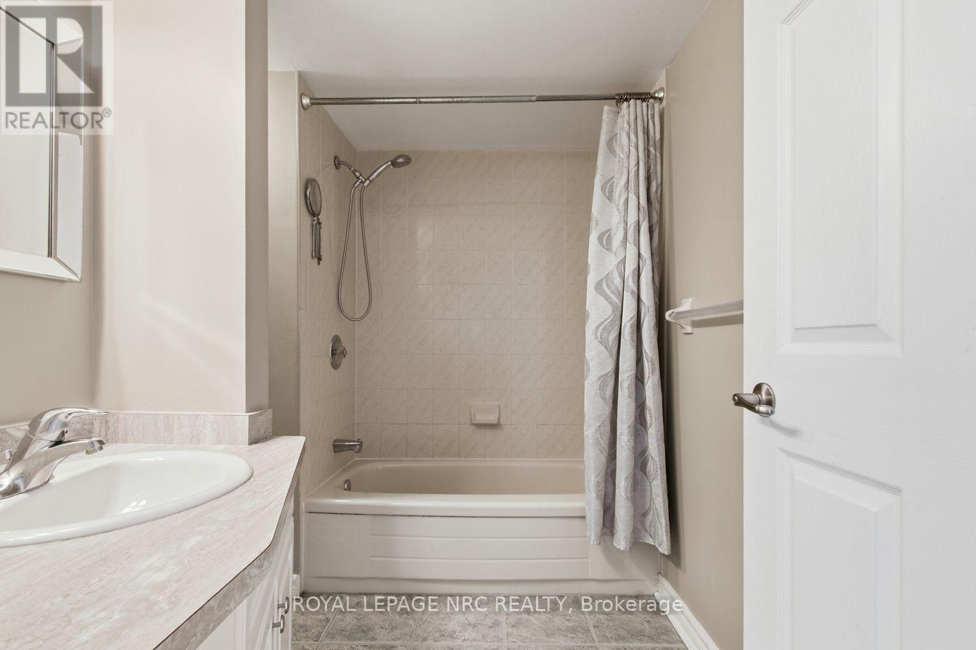 #301 301-1061 VANSICKLE ROAD N - Image 14