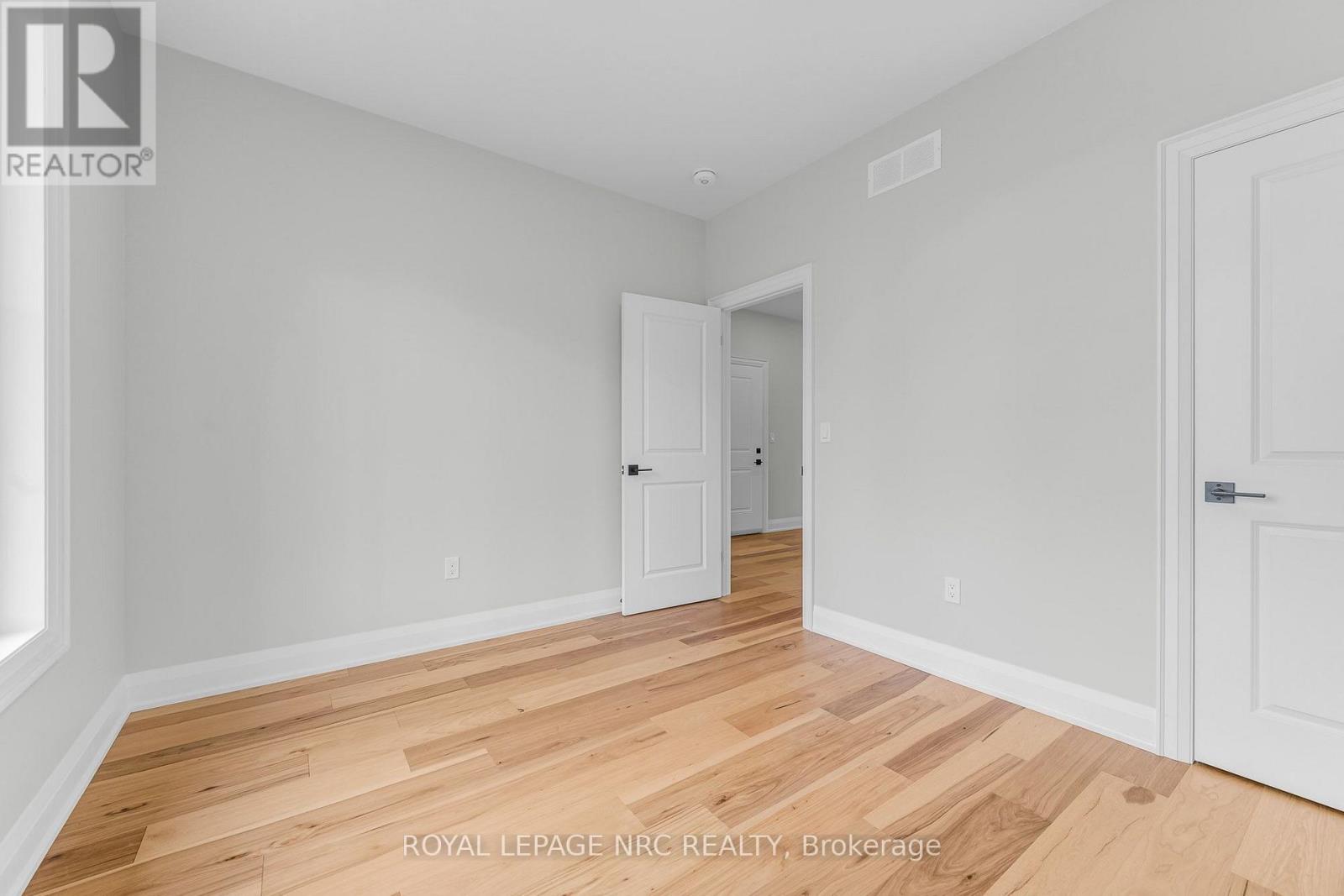 161 FORKS ROAD - Image 29