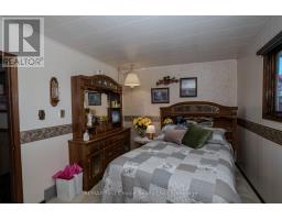 3410 Hwy 11 71 Highway, La Vallee, ON P0W1C0 Photo 25