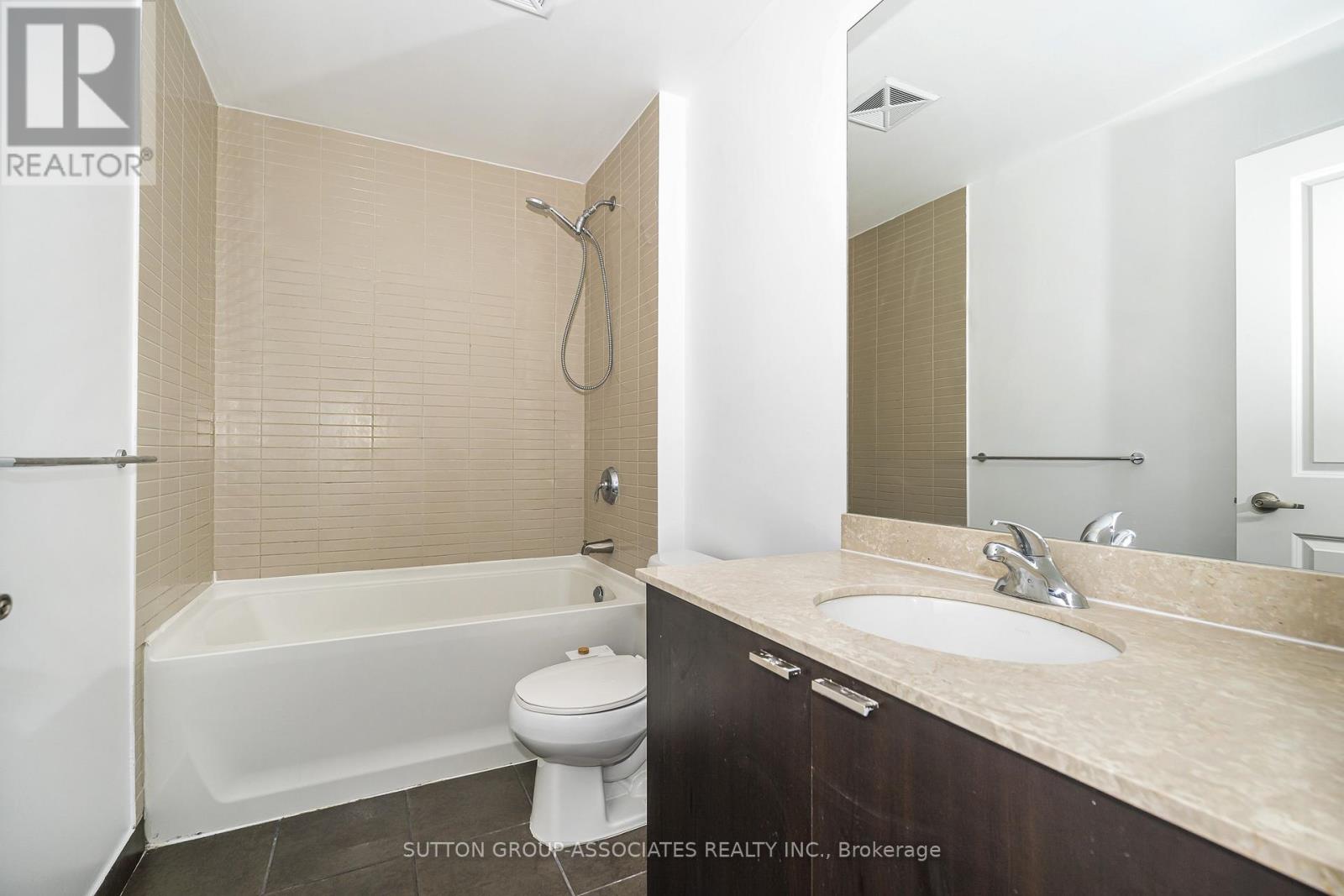 #1110 35 HAYDEN STREET - 21