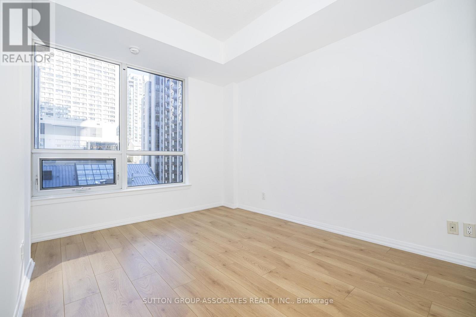 #1110 35 HAYDEN STREET - 22