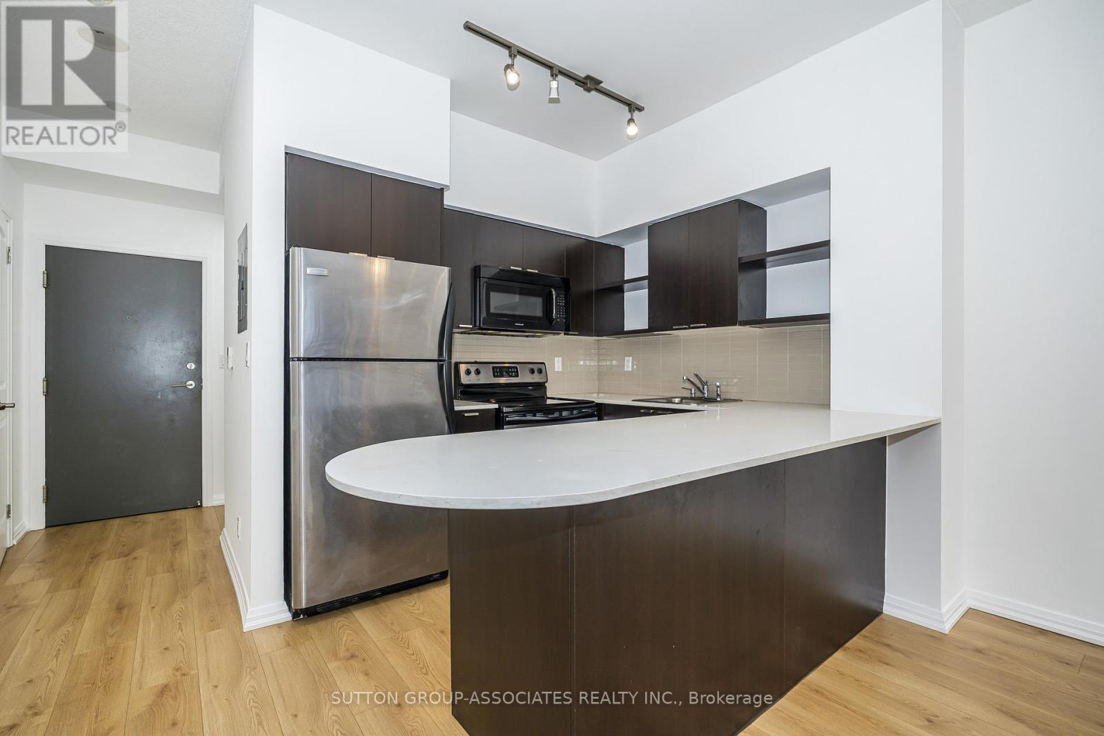 #1110 35 HAYDEN STREET - 3