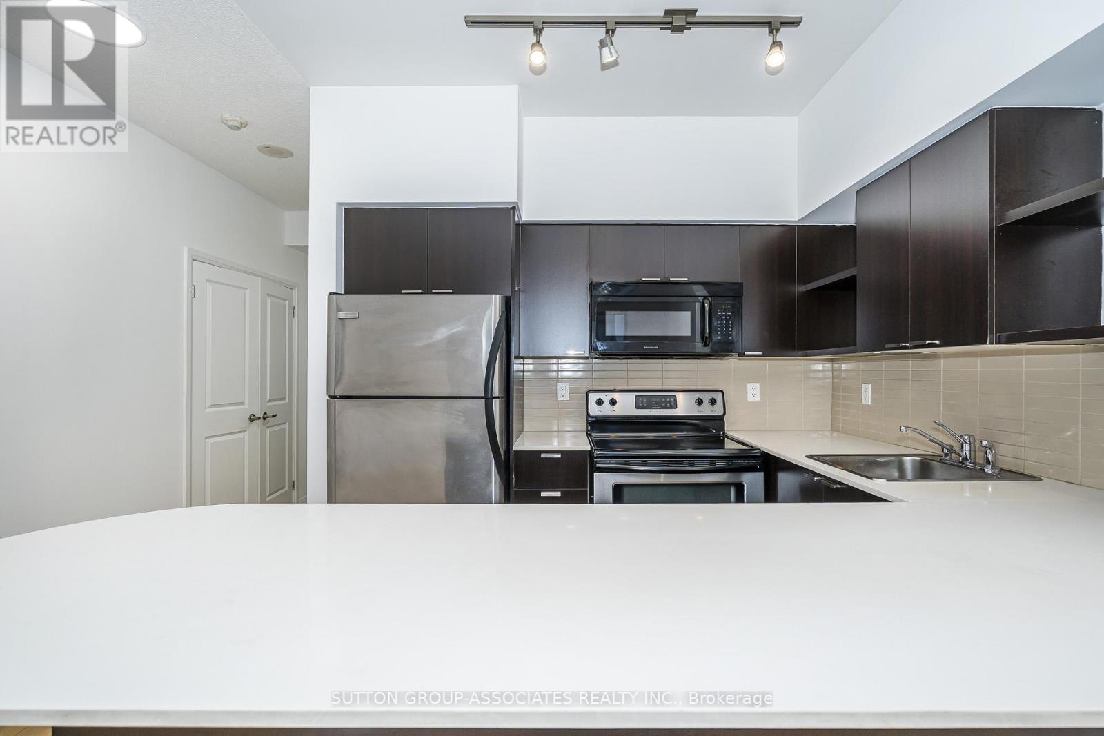 #1110 35 HAYDEN STREET - 8