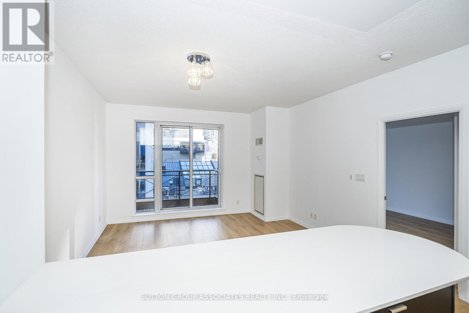 1110- 35 Hayden Street, Toronto, ON photo 9