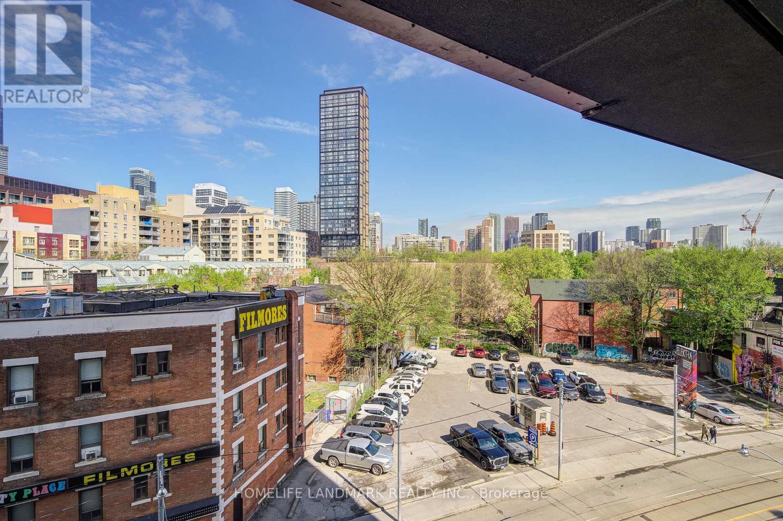 #609 219 DUNDAS STREET E - 35