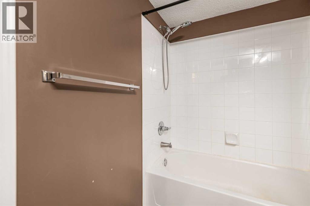 #316 60 Lawford Avenue - 28