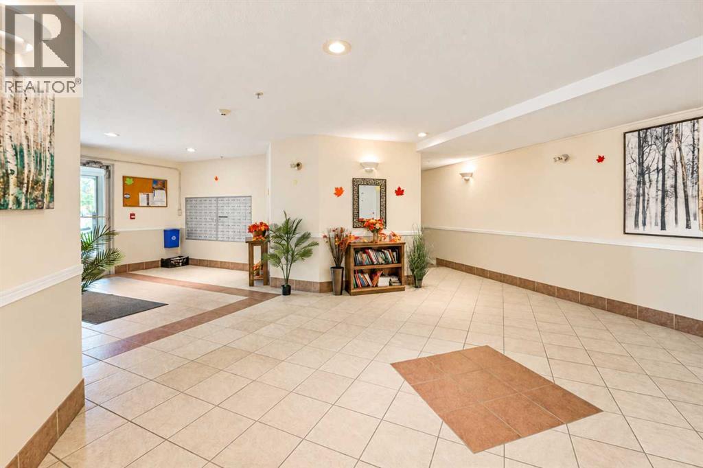 #316 60 Lawford Avenue - 38