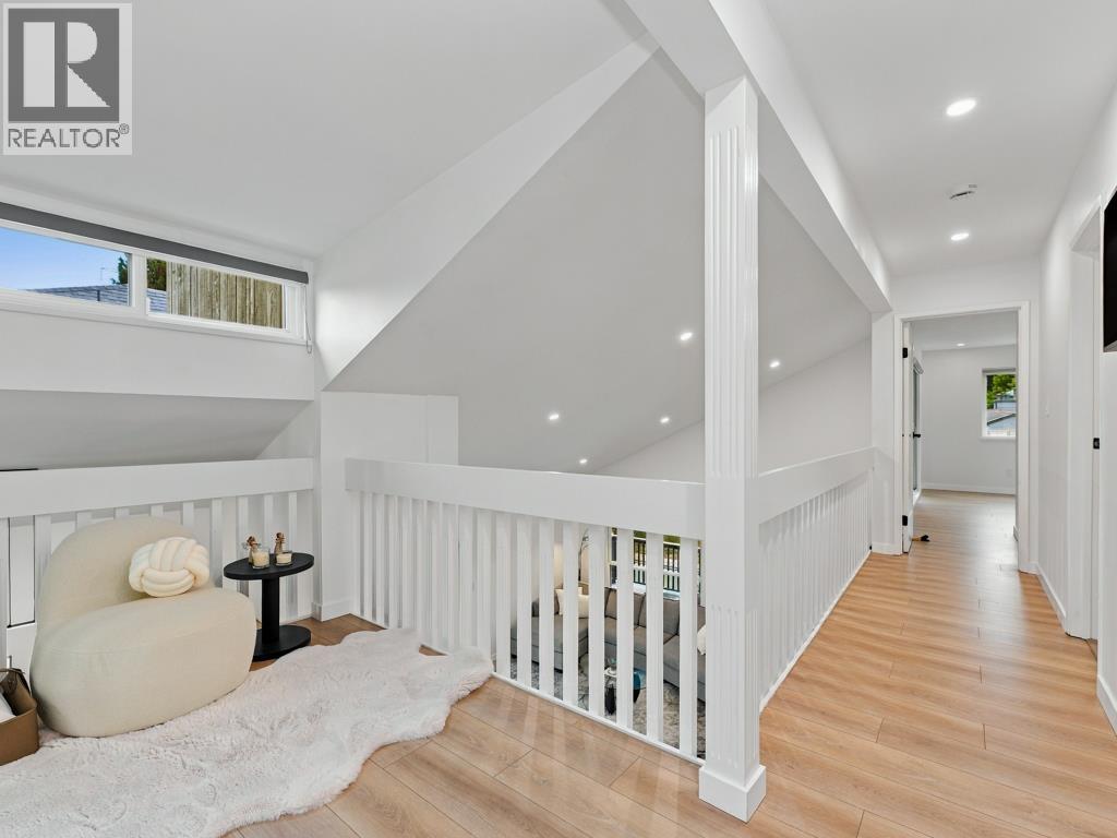 Photo of 2045 KIRKSTONE ROAD 21