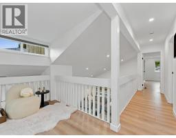 2045 Kirkstone Road, North Vancouver, BC V7J3M9 Photo 21