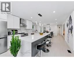 2045 Kirkstone Road, North Vancouver, BC V7J3M9 Photo 9