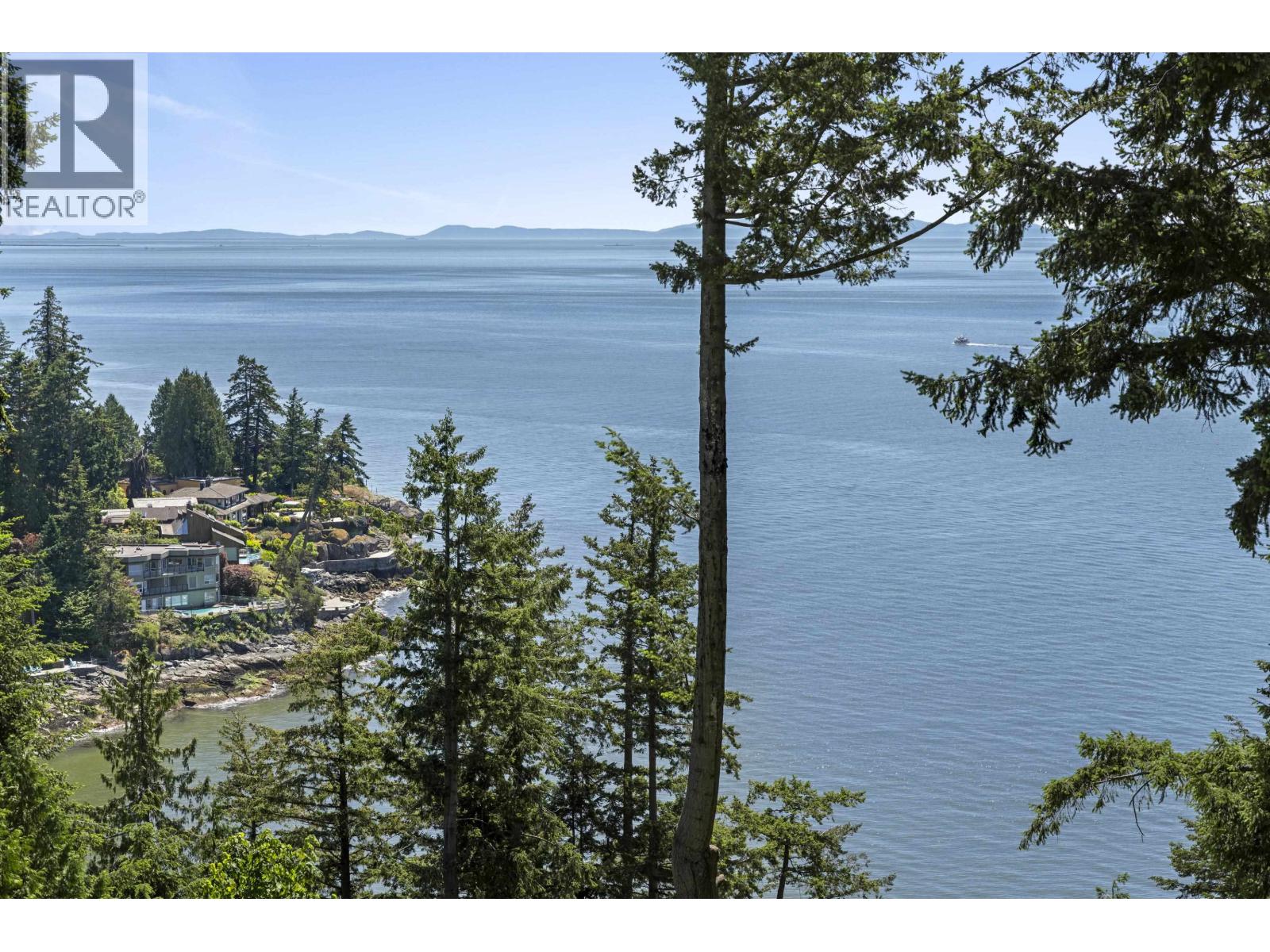6180 CANDIA PLACE, West Vancouver