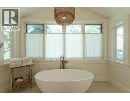 6180 Candia Place, West Vancouver, BC V7W1Y1 Photo 32