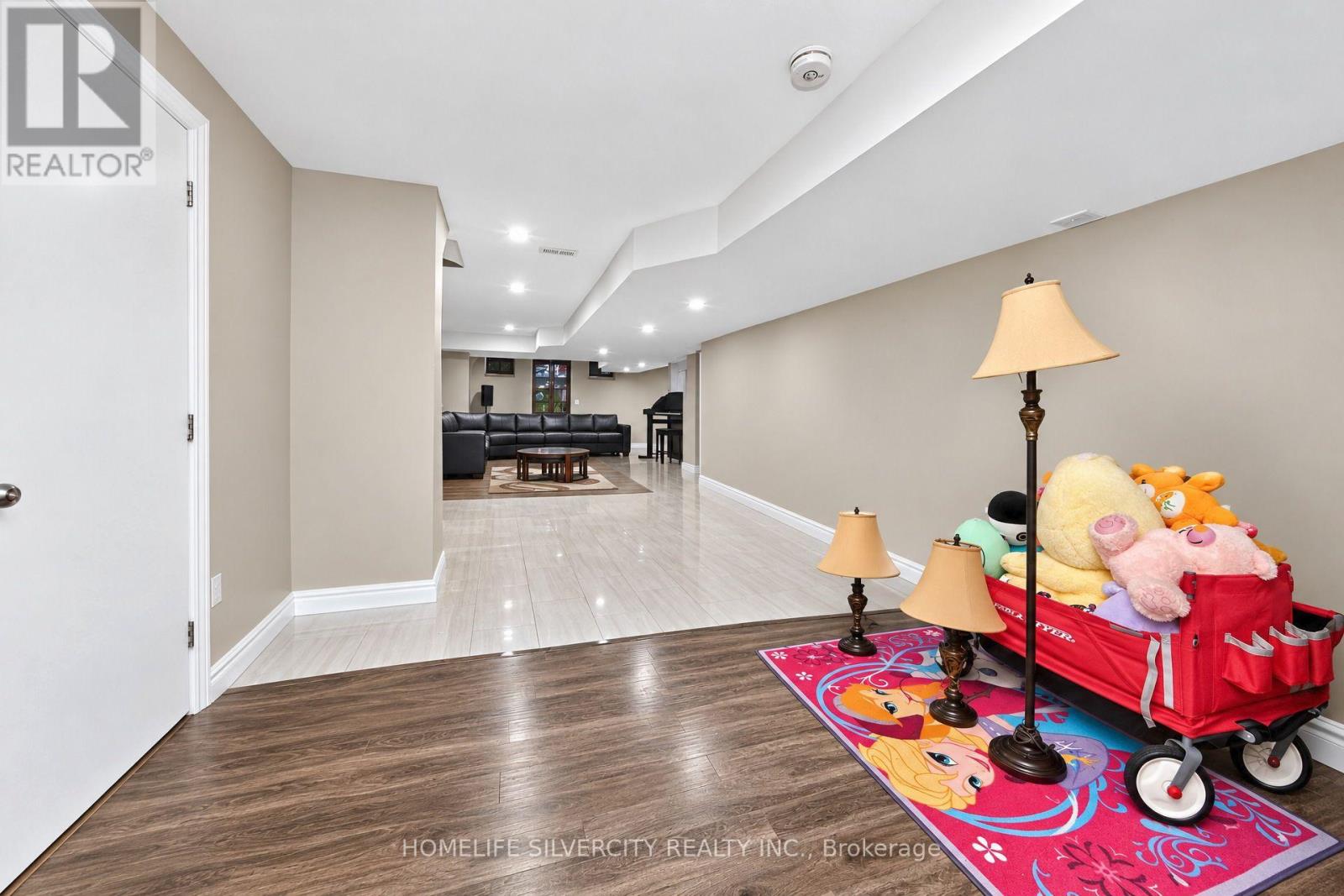 355 ROBERT PARKINSON DRIVE - 36