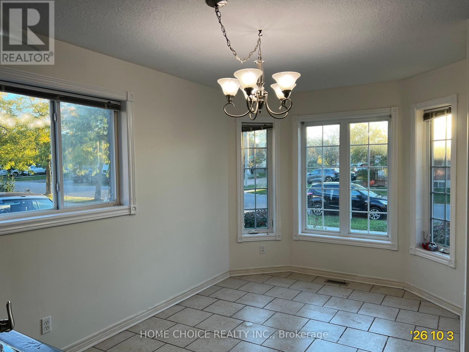 11 Violet Street — photo 4