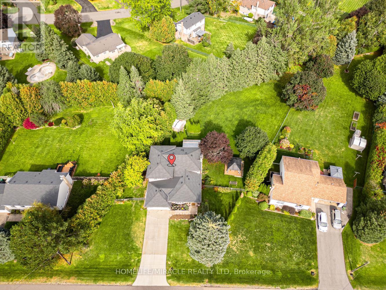 29 Holmes Drive, Caledon, ON photo 2