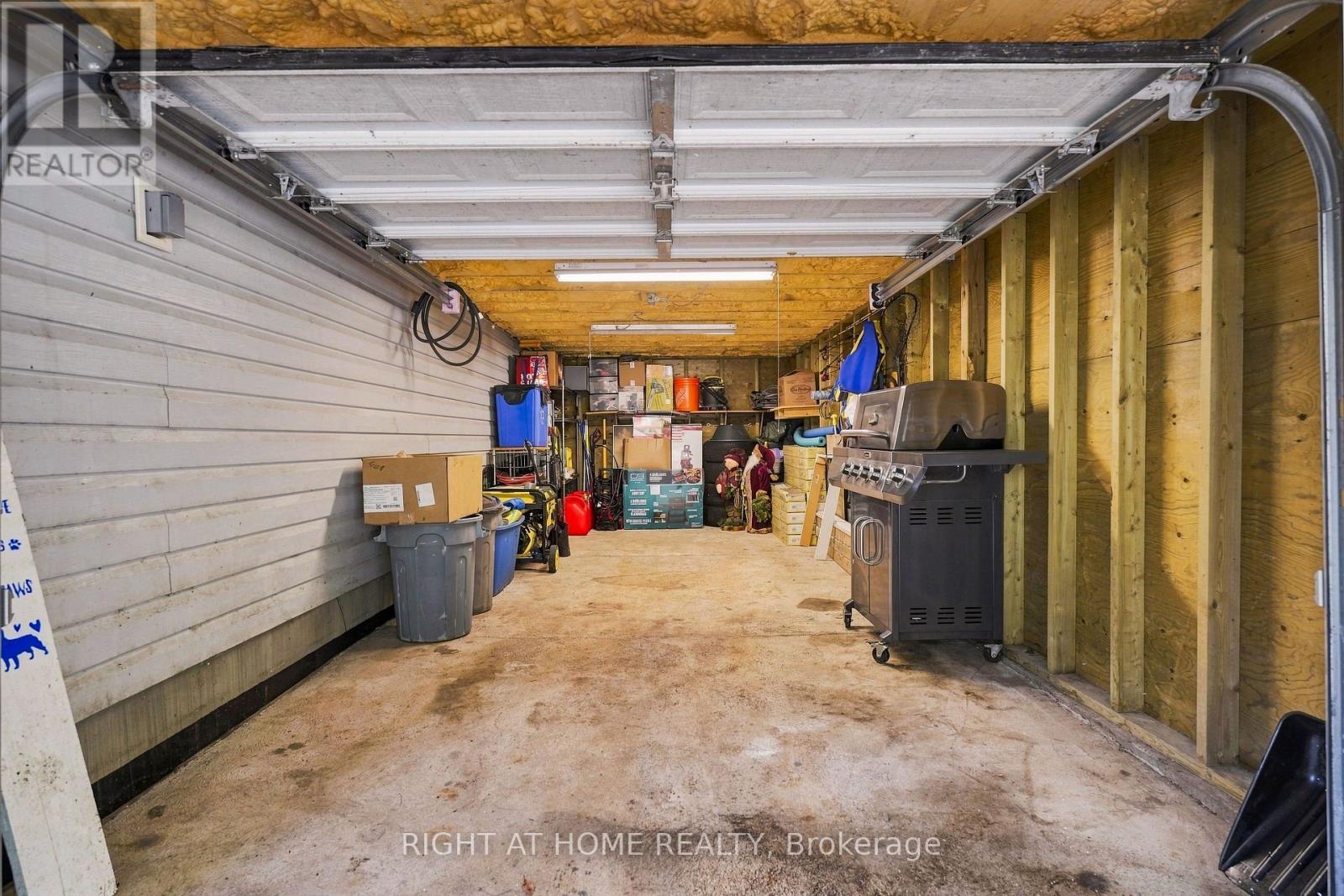 489 TWIN SISTERS LAKE ROAD - Image 38
