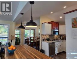 4354 Highway 3 Unit# 30, Keremeos, BC V0X1N1 Photo 10