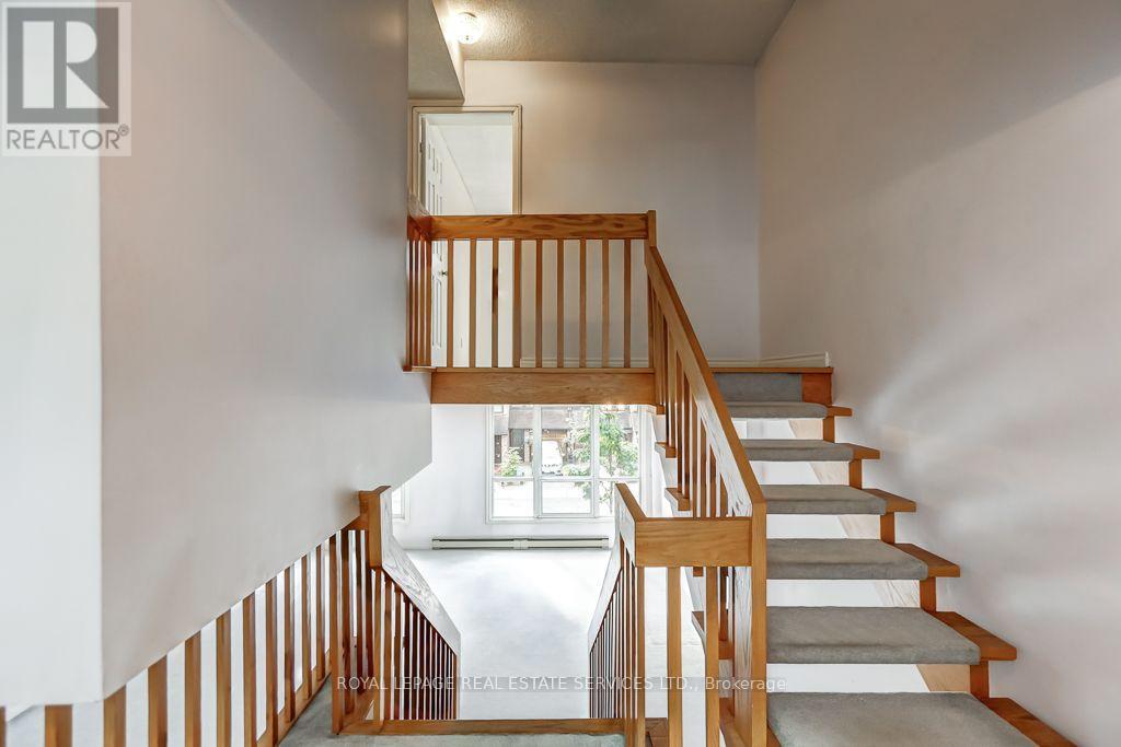 #6 48 GRANBY STREET - 39