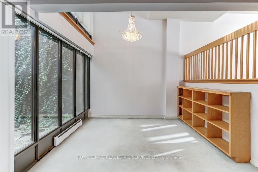 #6 48 GRANBY STREET - Image 8