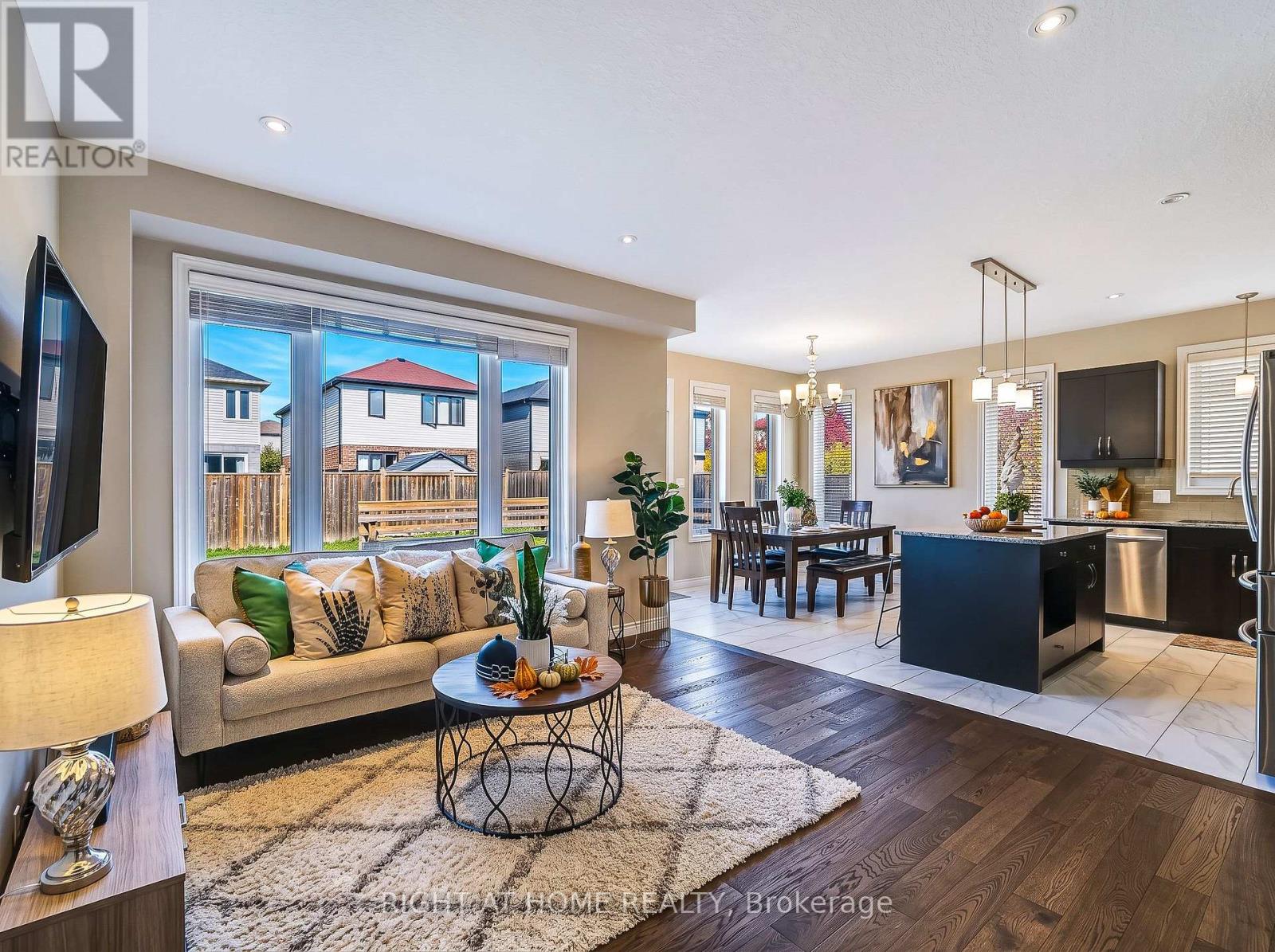 402 TANSBURY STREET - 4