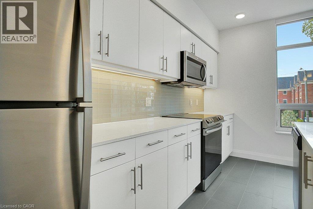 #101 399 QUEEN Street S - 18