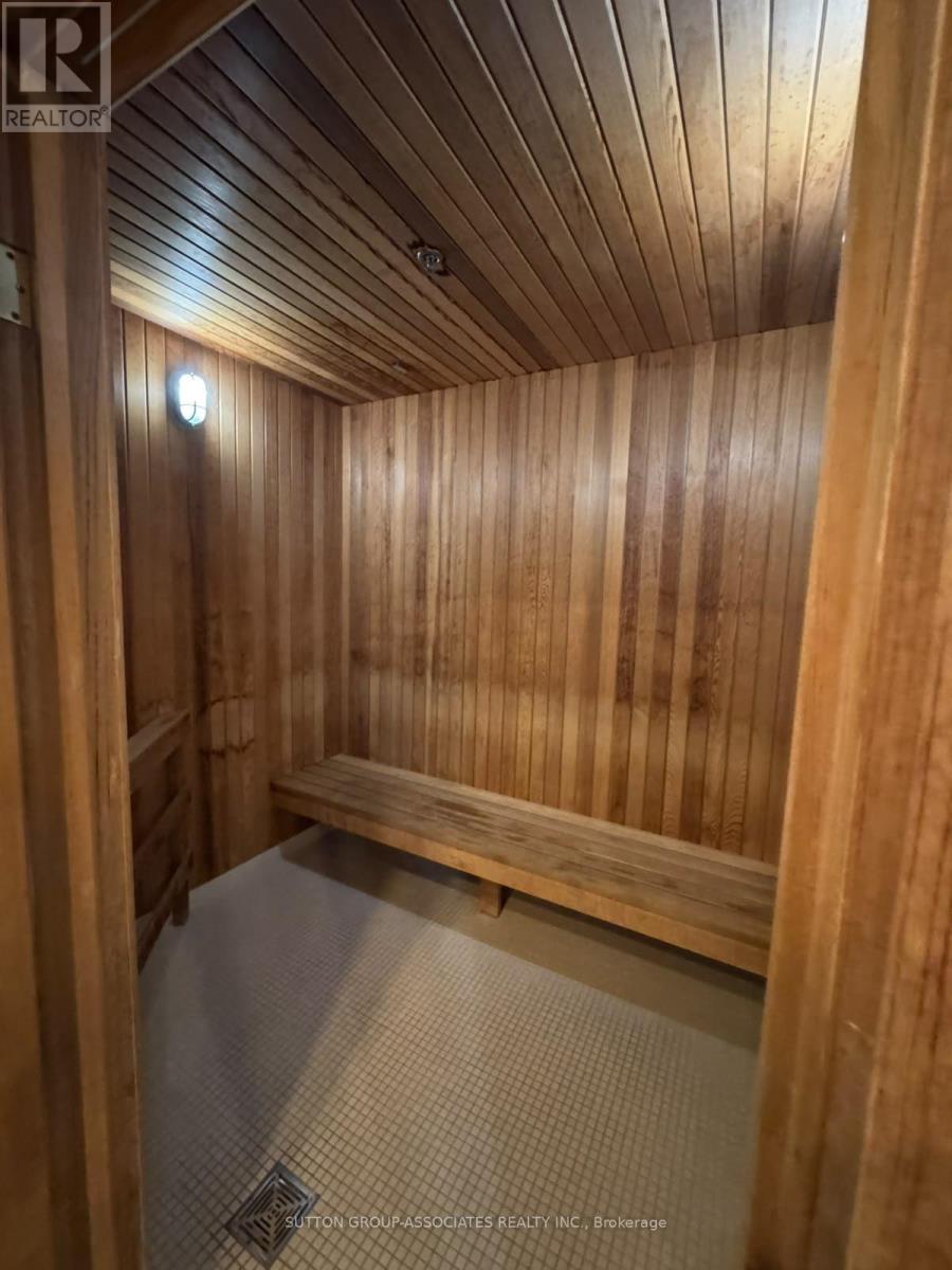770 Bay Street — photo 11