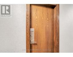 1202 - 11 Oneida Crescent, Richmond Hill, ON L4B0A1 Photo 7