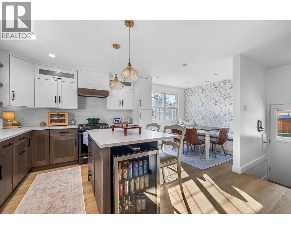 6 of 20 - 411 12th Street S