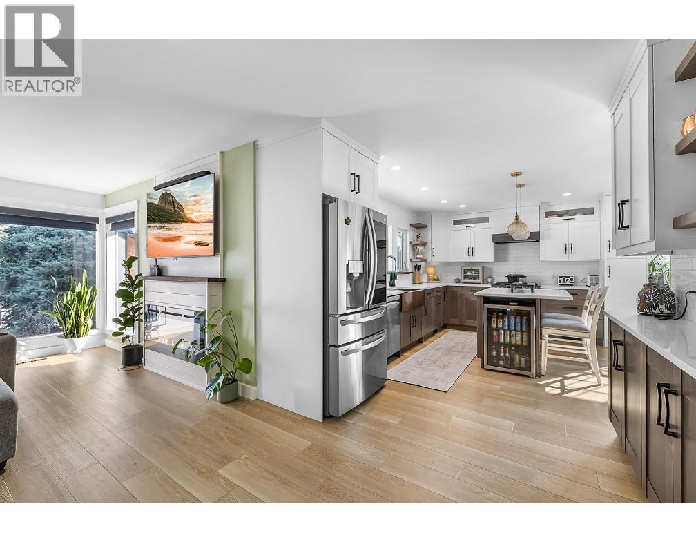 7 of 20 - 411 12th Street S
