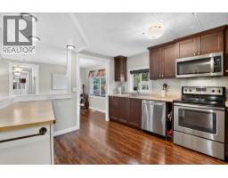Dining nook - 1999 Hwy 97 Highway Unit# 201, West Kelowna, BC V1Z1B2 Photo 9