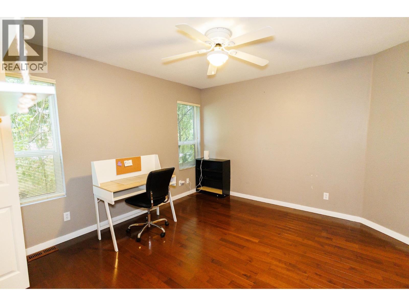 4828 WALSH AVENUE - 14