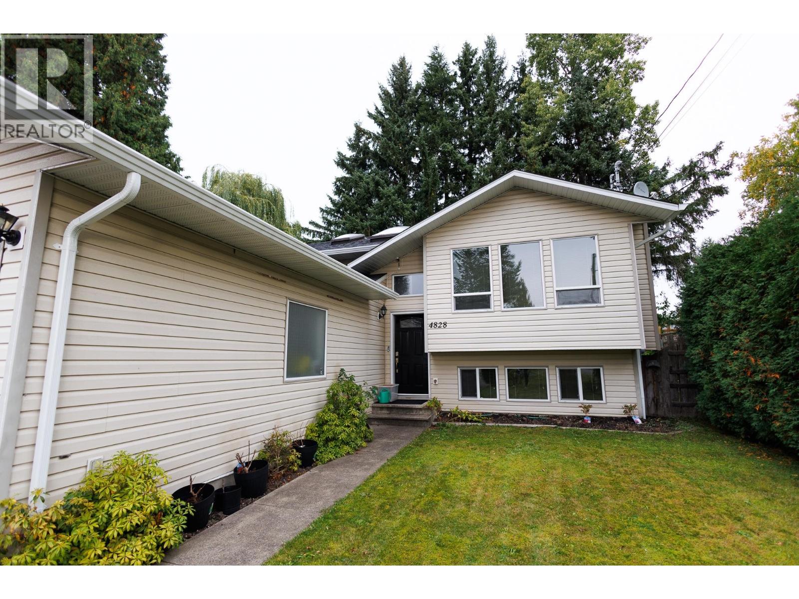 4828 WALSH AVENUE - 31