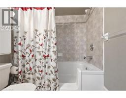 34 Southbrook Drive Unit# 7, Binbrook, ON L0R2C0 Photo 14