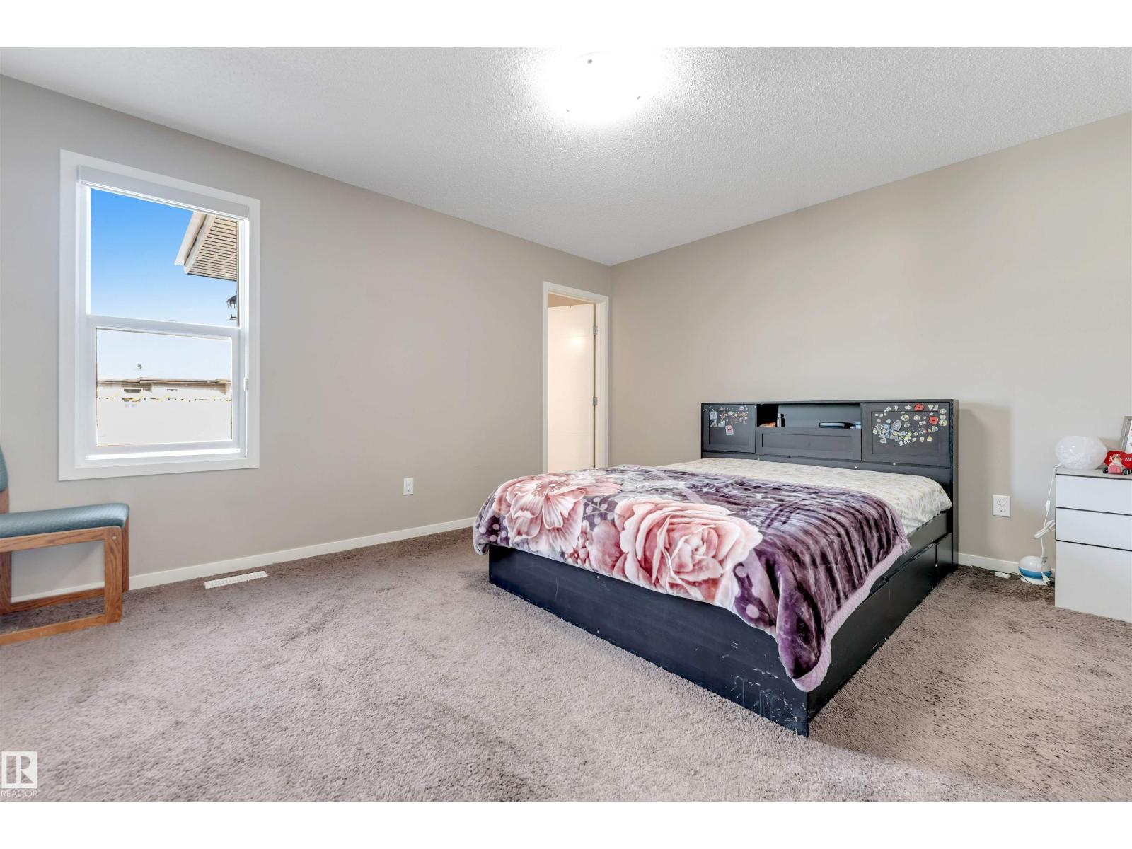 1410 26 AV NW - Image 21