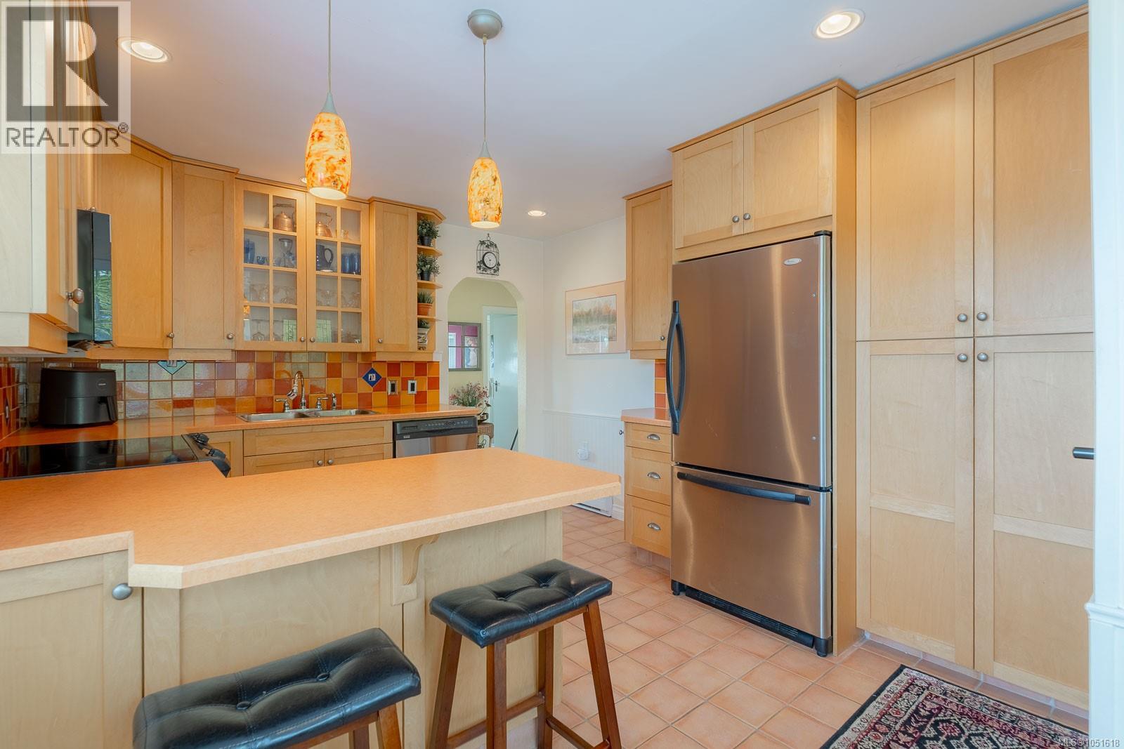 630 Chestnut St - 20