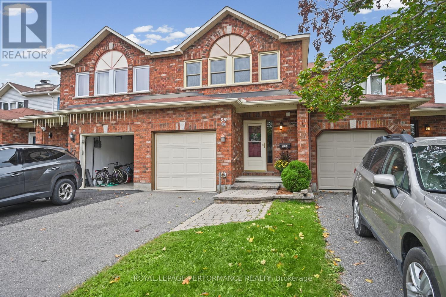 59 GRENADIER WAY - 3