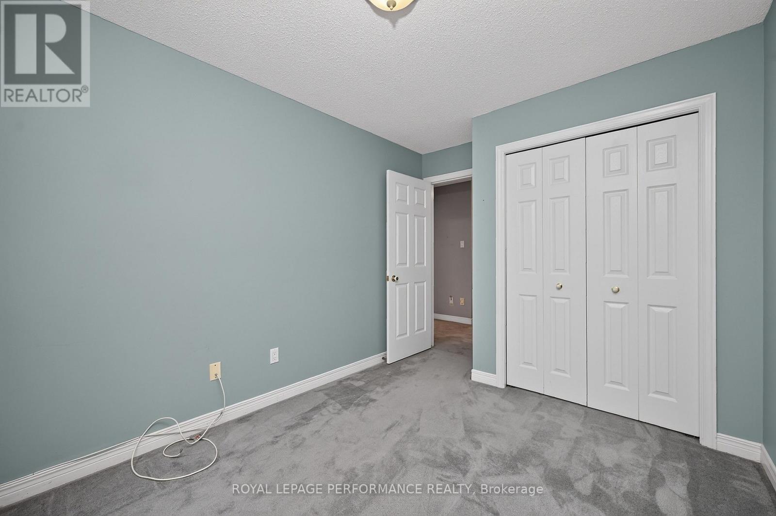 59 Grenadier Way