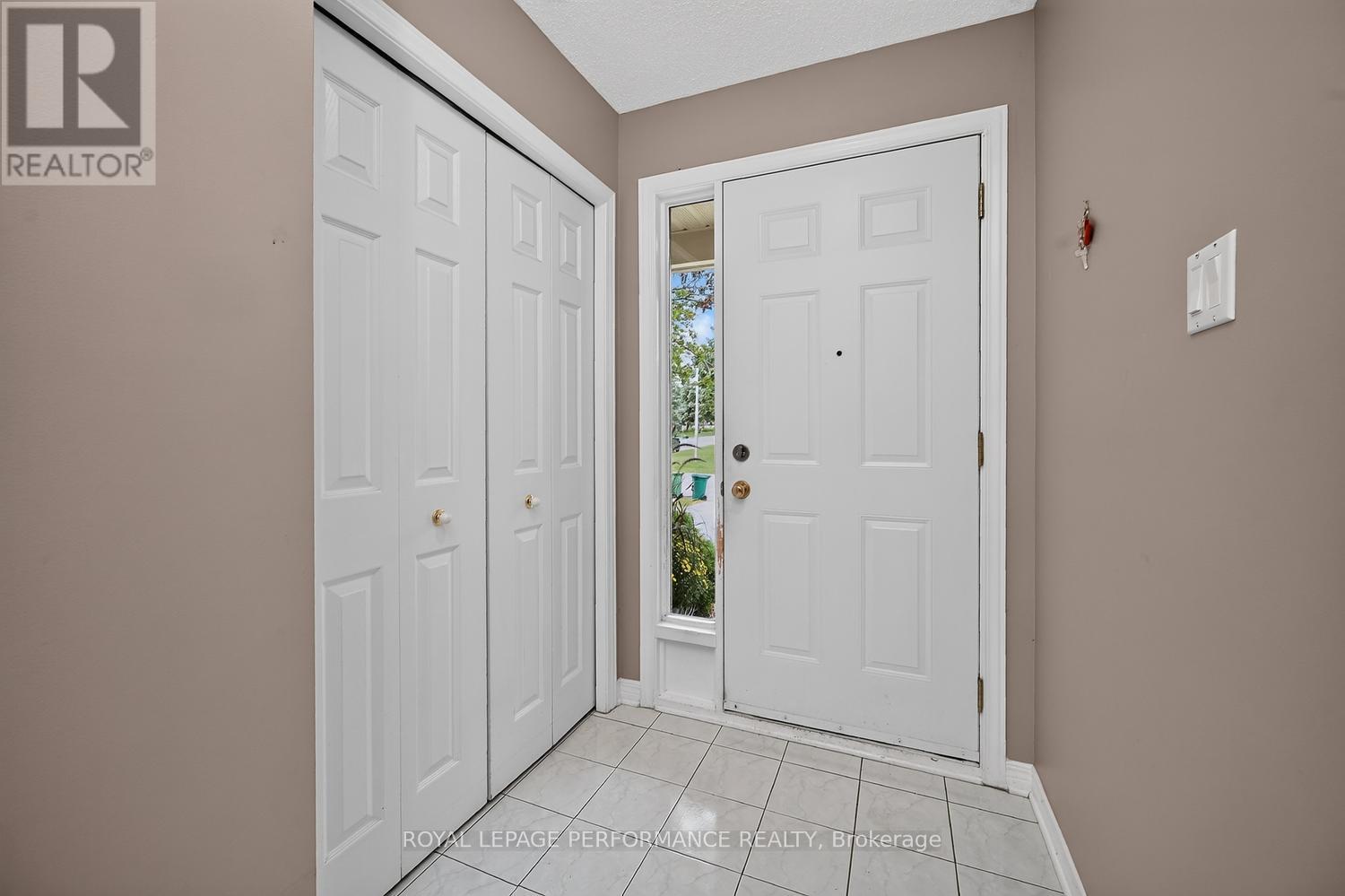 59 GRENADIER WAY - 5