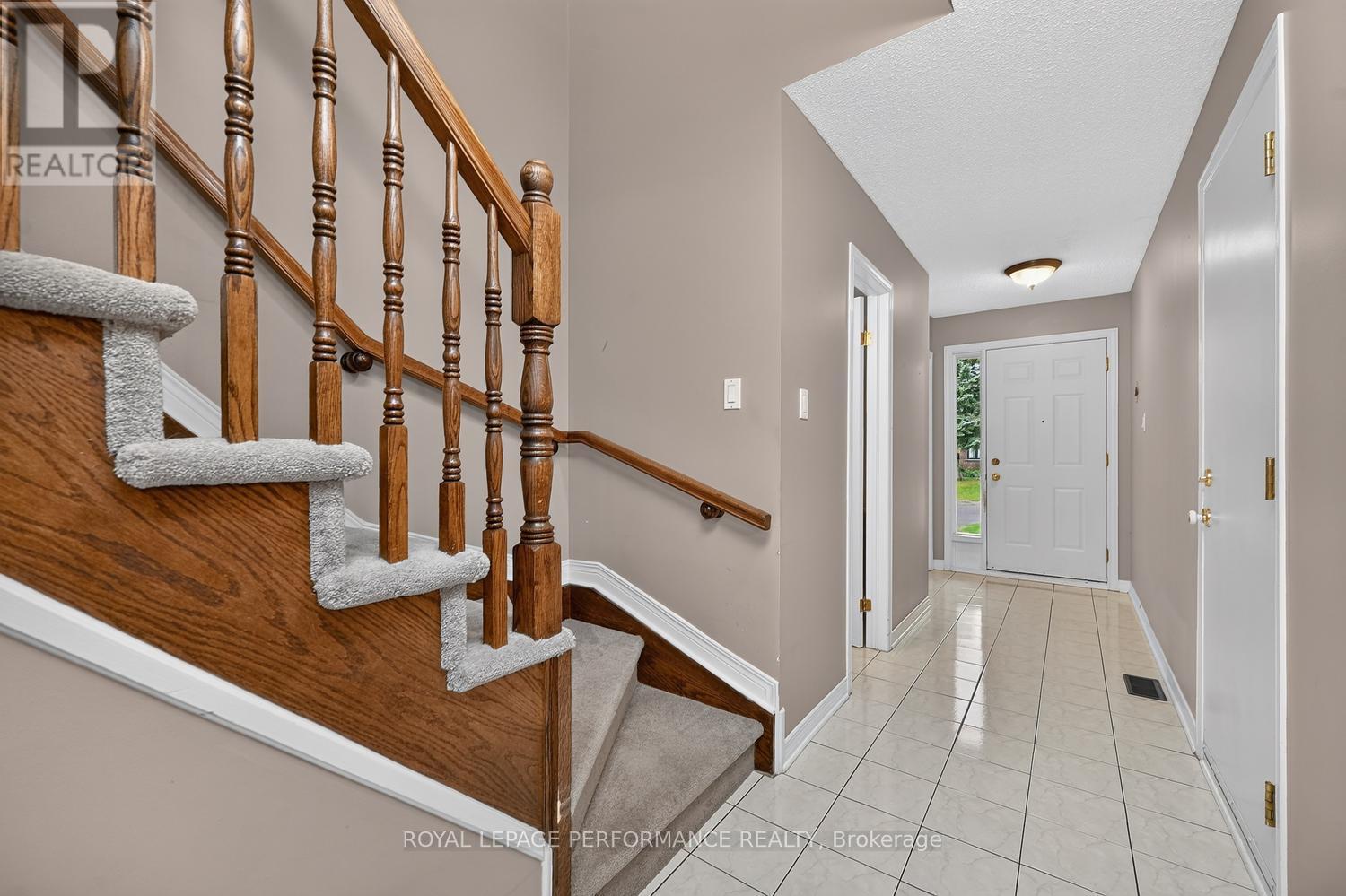 59 GRENADIER WAY - 6