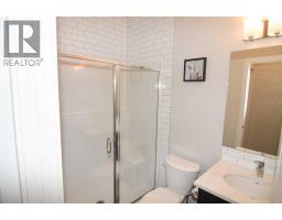160 Belvedere Drive Se, Calgary, AB T2A7L5 Photo 22
