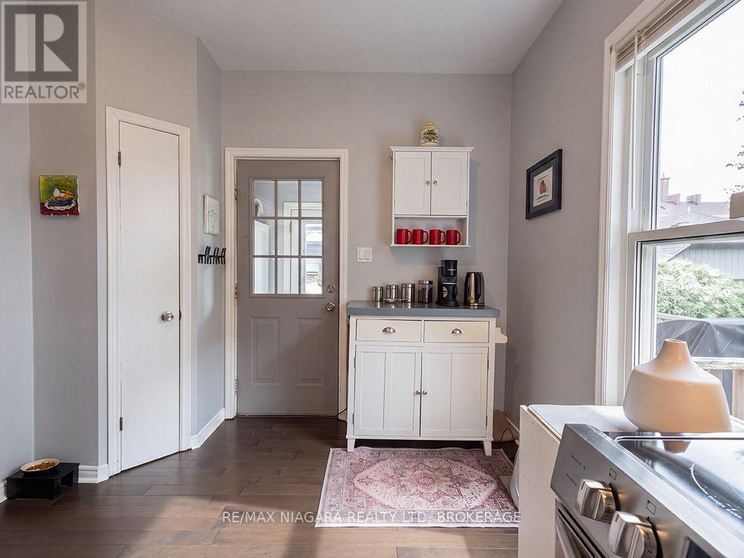 310 CLARENCE STREET - Image 10