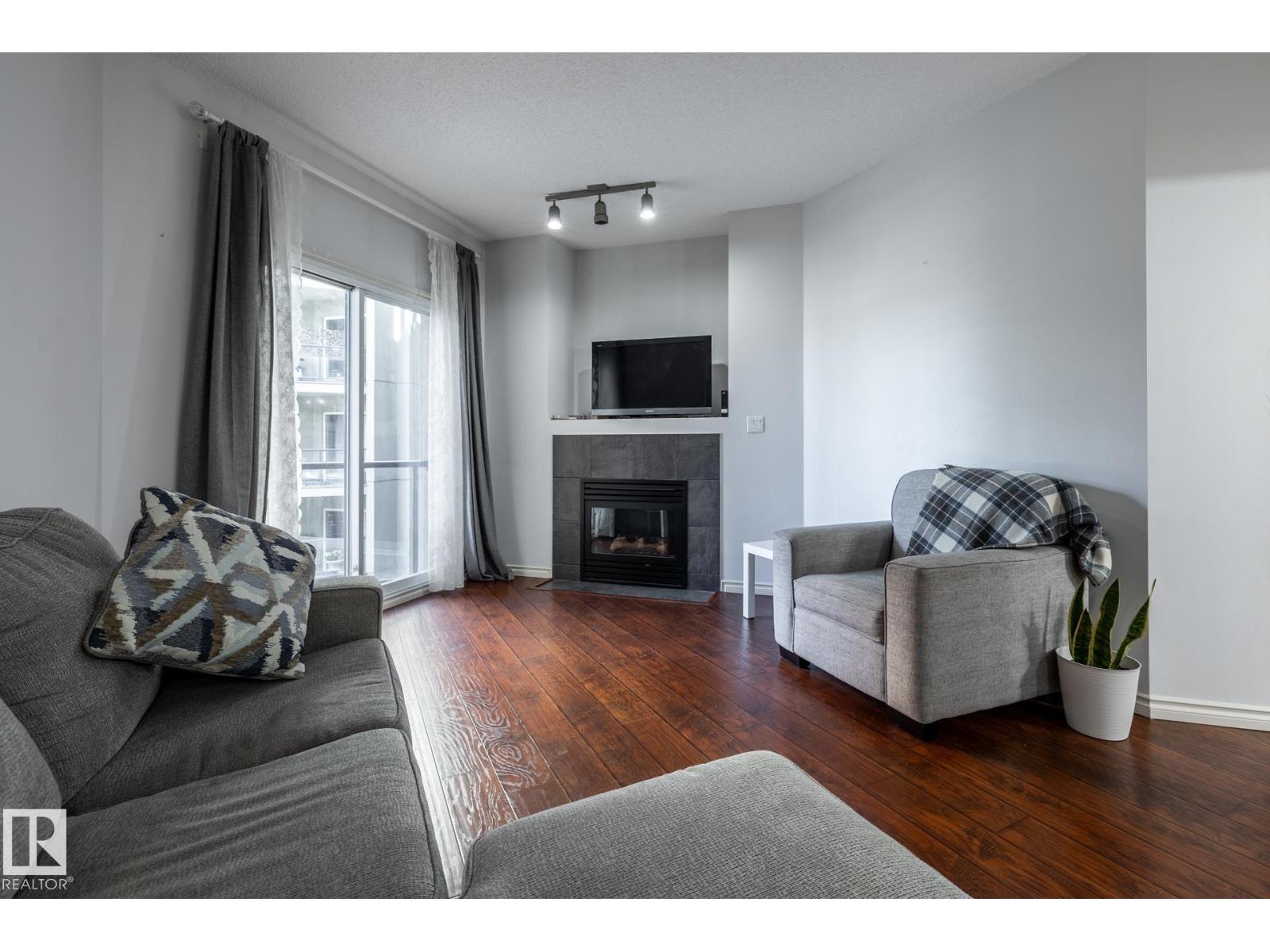 #217 10235 112 ST NW - 36