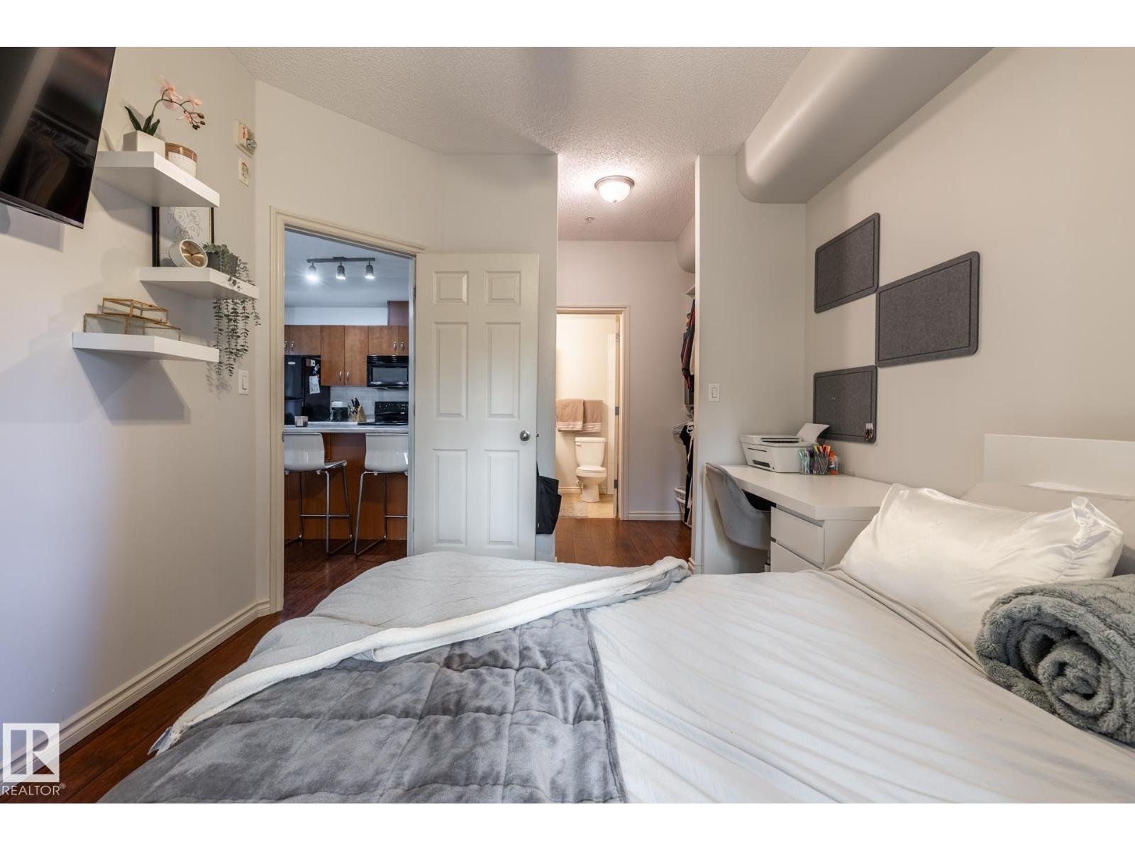 #217 10235 112 ST NW - 17