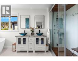 5990 Victoria Street, Peachland, BC V0H1X4 Photo 24